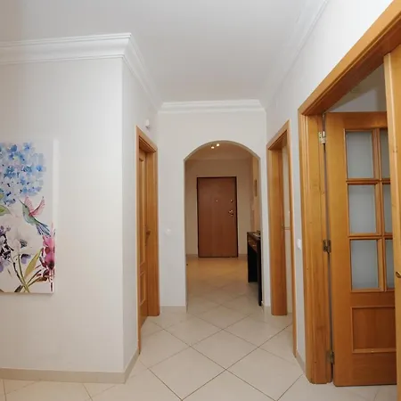 Village, 3br 3ba In