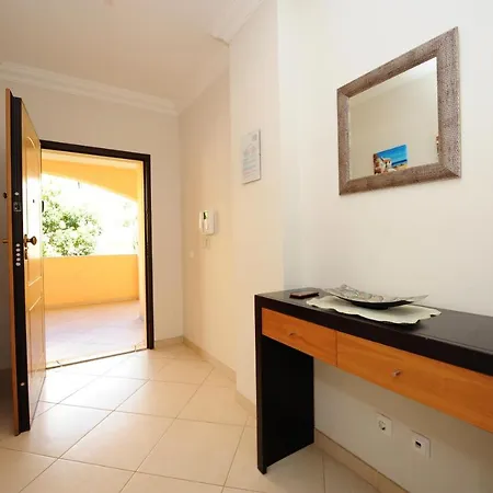 דירה Village, 3br 3ba In