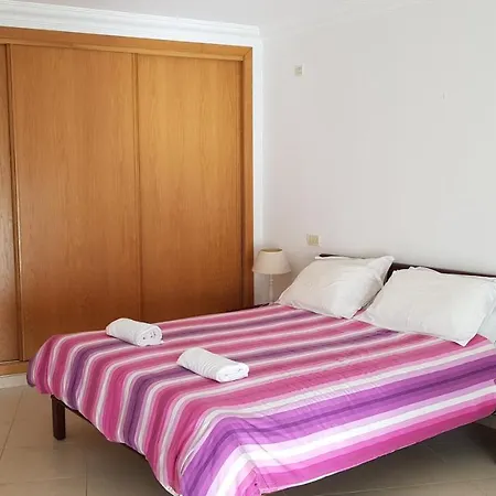 Village, 3br 3ba In Apartment *