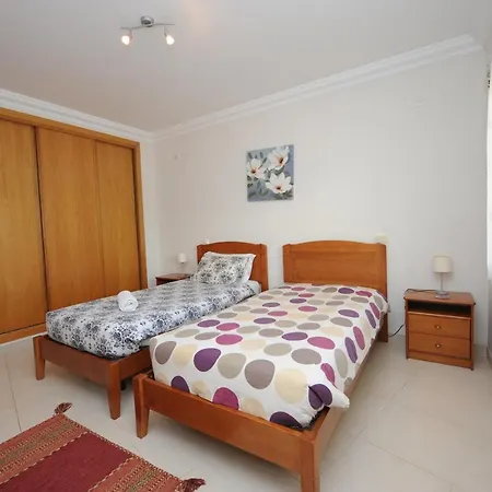 דירה Village, 3br 3ba In וילהמורה